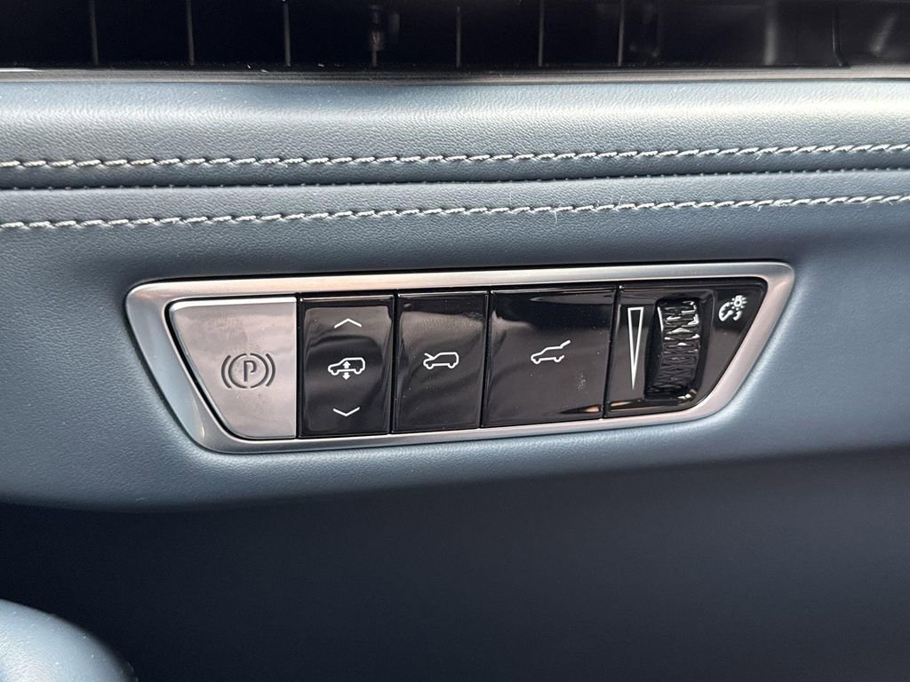 New 2025 Cadillac Escalade IQ Sport 2 image 27