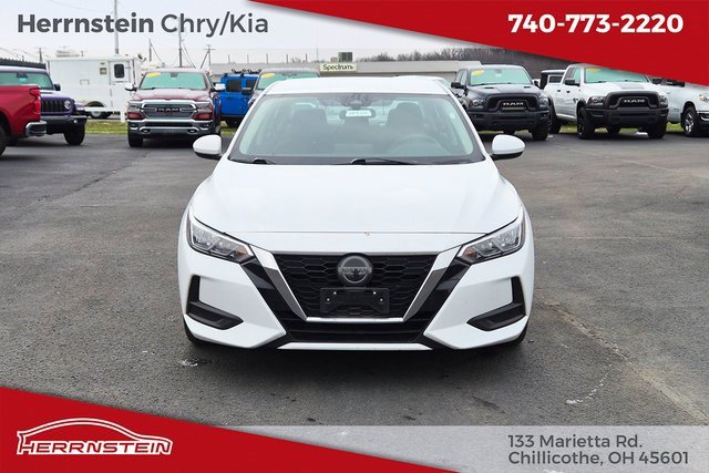 Used 2023 Nissan Sentra SV image 2