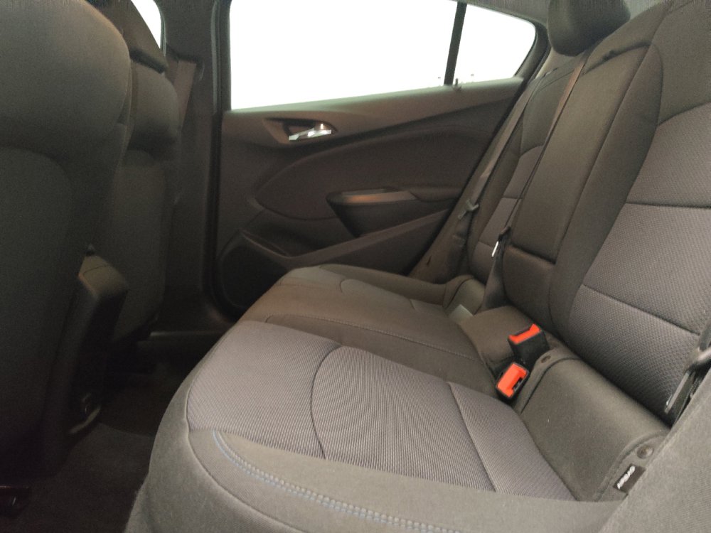Used 2019 Chevrolet Cruze LT w/ Convenience Package FWD image 18