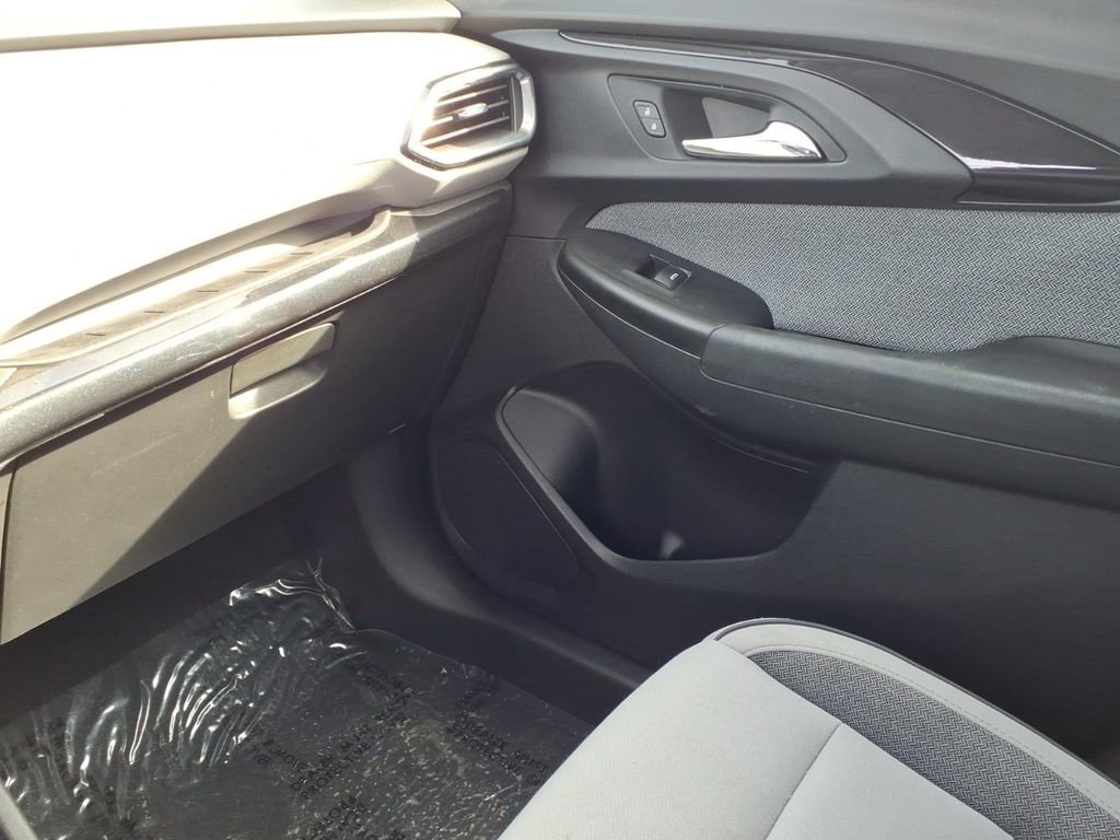 Used 2021 Chevrolet TrailBlazer LT image 23