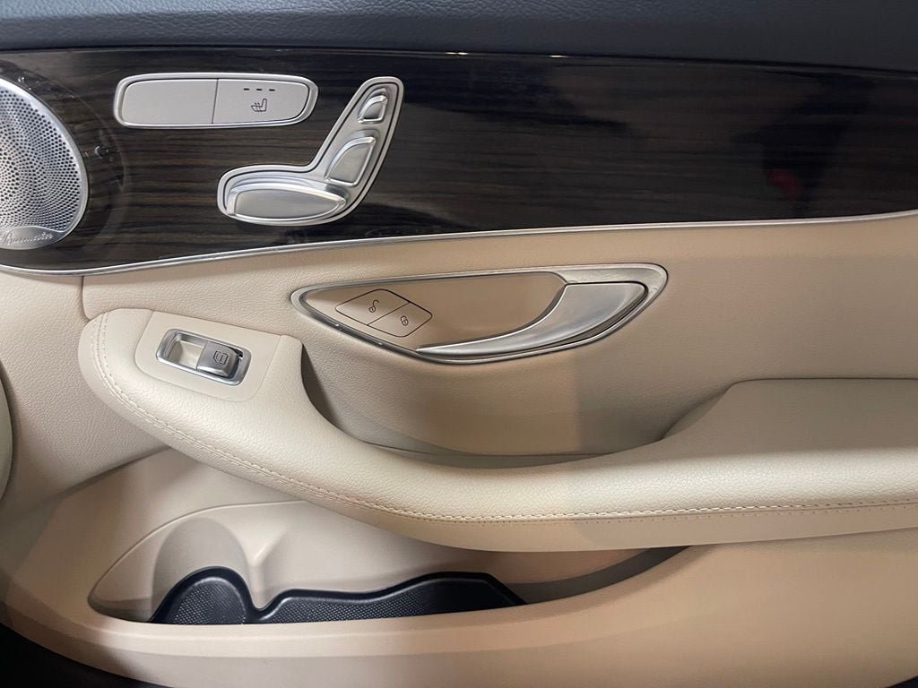 Used 2019 Mercedes-Benz C 300 4MATIC Sedan image 28