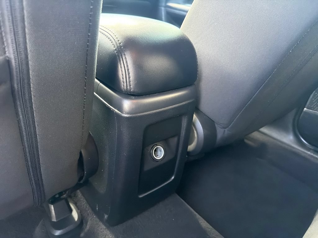 Used 2020 Dodge Journey SE FWD image 31