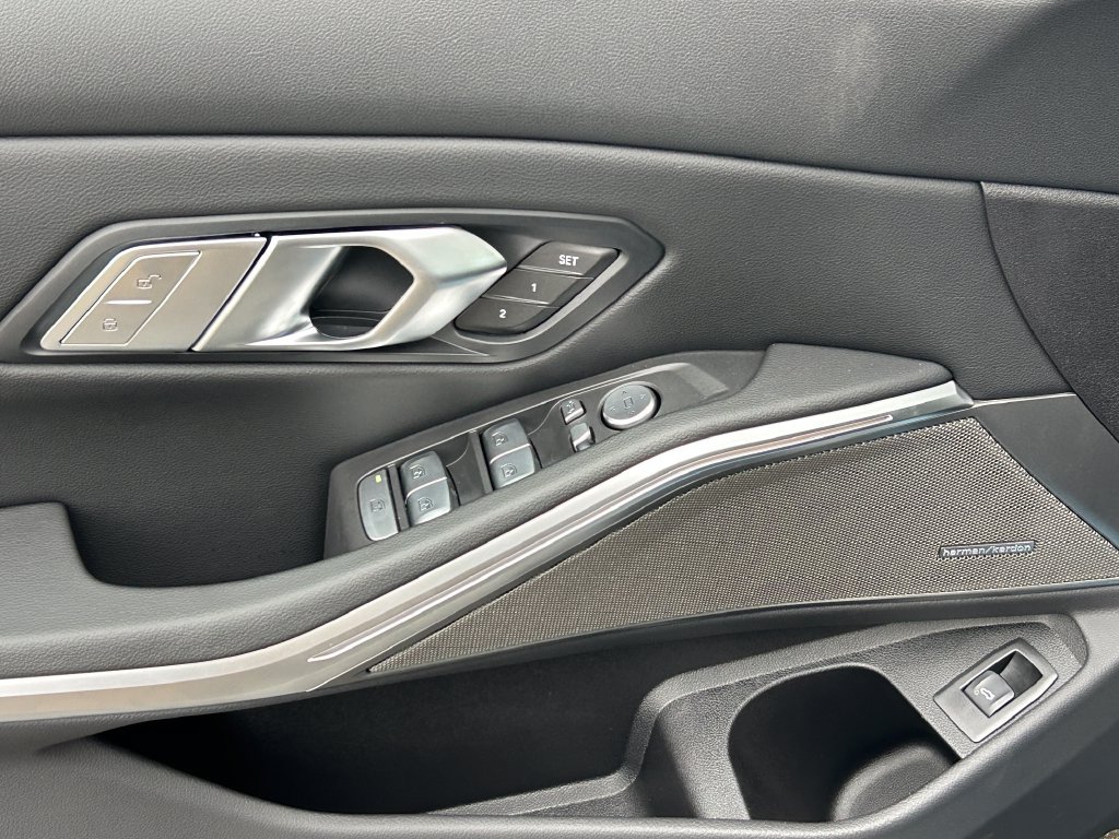 New 2026 BMW 330i Sedan RWD image 12
