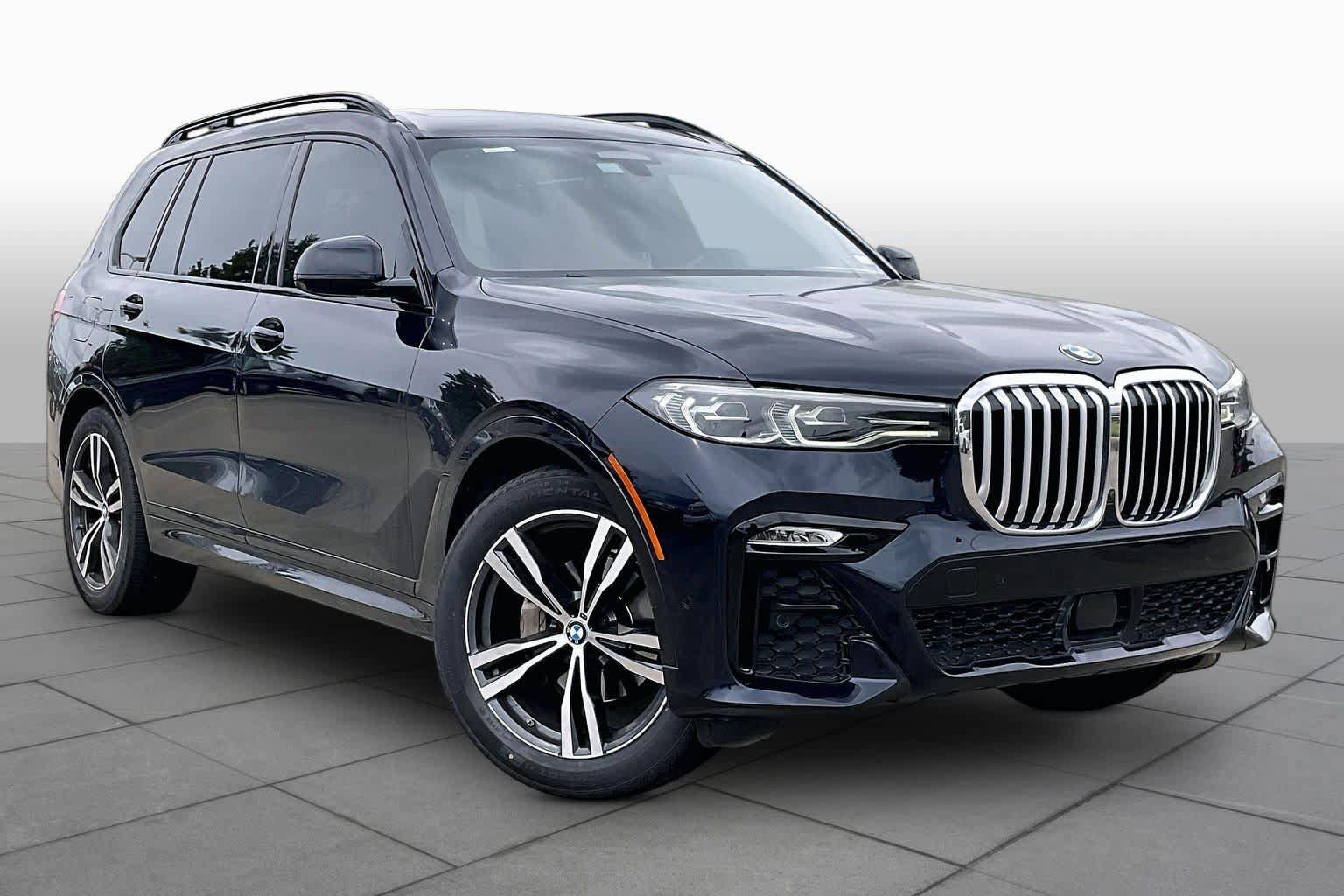 Used 2022 BMW X7 xDrive40i w/ M Sport Package AWD/4WD image 2