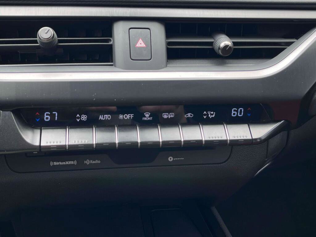 Used 2022 Lexus UX 200 F Sport w/ Accessory Package (Z2) FWD image 25