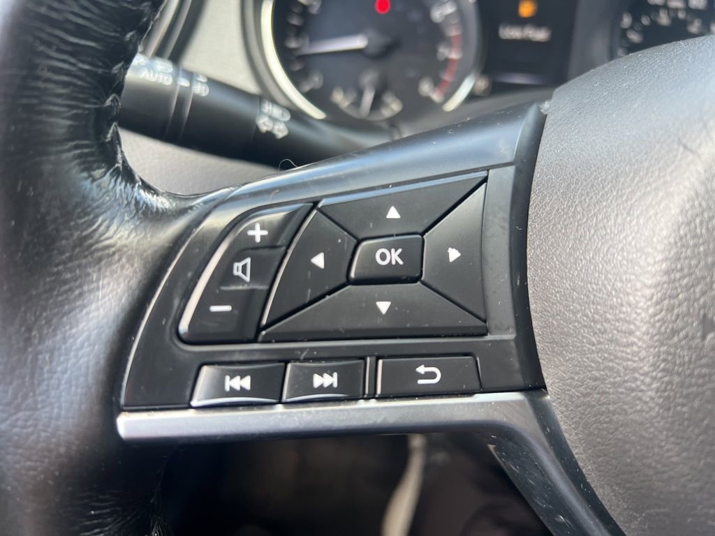 Used 2017 Nissan Rogue Sport SV w/ SV All-Weather Package AWD/4WD image 61