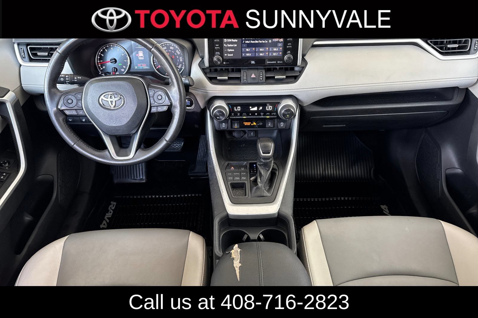 Used 2021 Toyota RAV4 XLE Premium AWD/4WD image 4