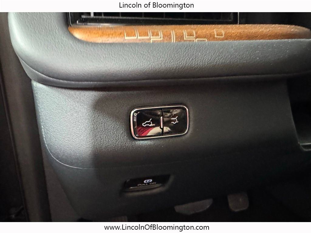 New 2025 Lincoln Navigator L Black Label AWD/4WD image 43