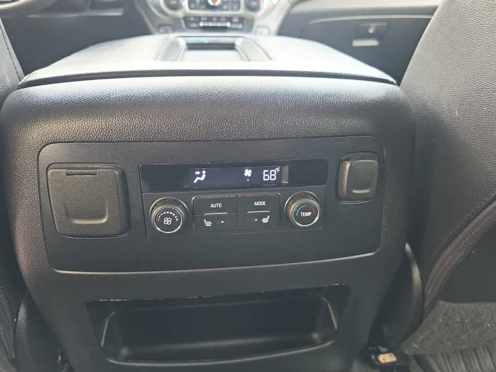 Used 2020 GMC Yukon XL SLT AWD/4WD image 32