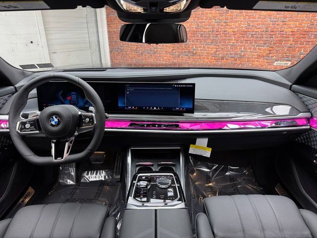 Used 2026 BMW 760i xDrive image 12