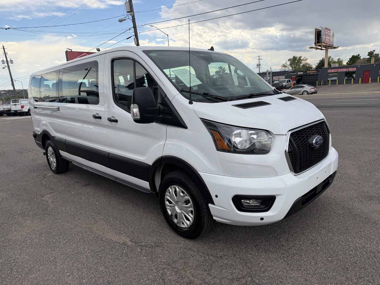 Used 2024 Ford Transit 350 XLT RWD image 2