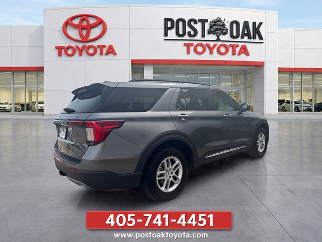 Used 2025 Ford Explorer Active w/ Active Comfort Package RWD image 7