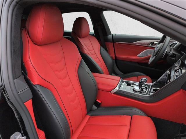 Used 2025 BMW M850i xDrive AWD/4WD image 21