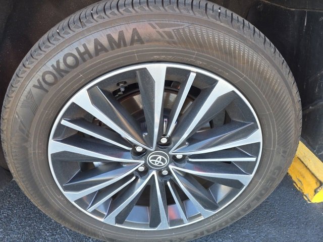 Used 2024 Toyota Grand Highlander AWD Hybrid image 31