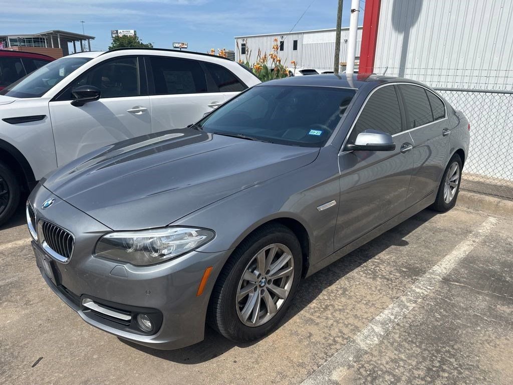 Used 2016 BMW 528i Sedan RWD image 1