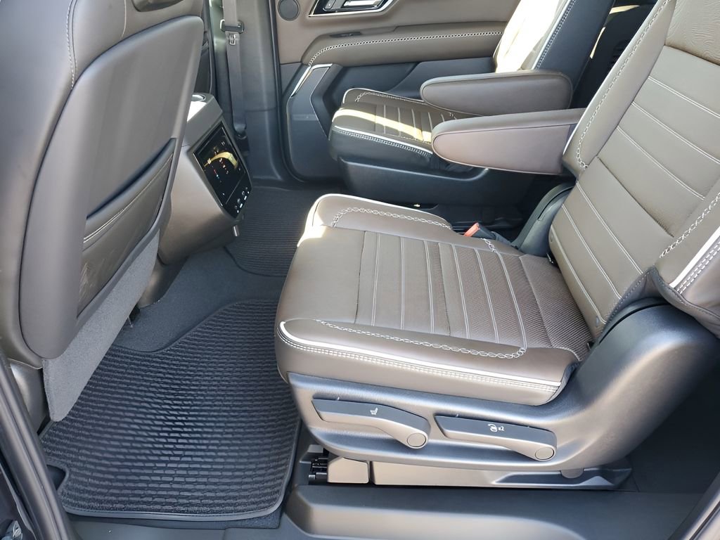 Used 2025 GMC Yukon XL Denali Ultimate image 20
