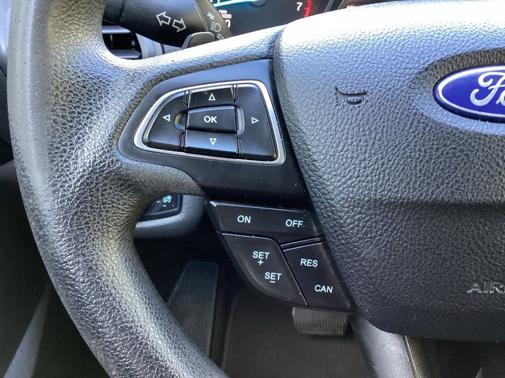 Used 2017 Ford Escape SE image 43