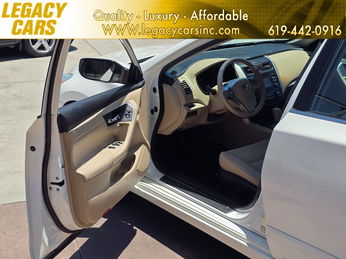 Used 2015 Nissan Altima 2.5 SV FWD image 45