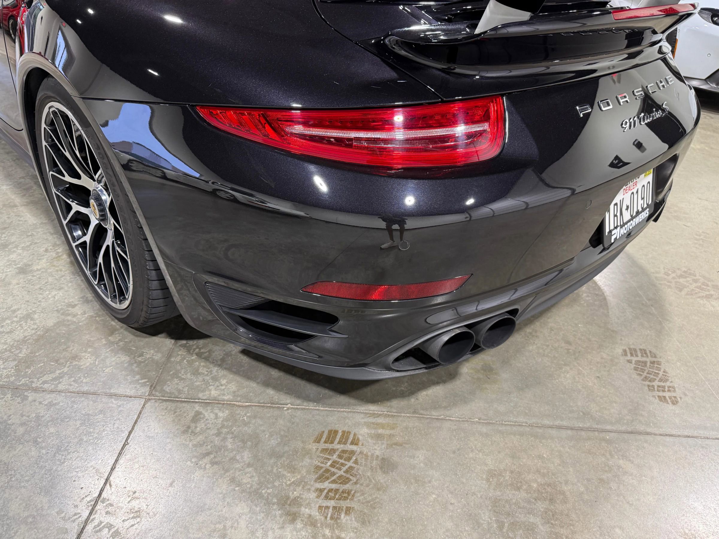 Used 2014 Porsche 911 Turbo S AWD/4WD image 36