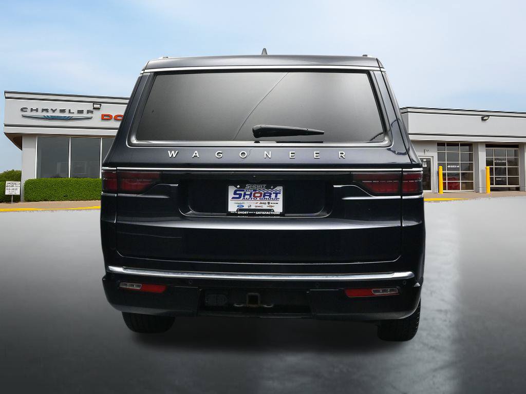 Used 2025 Jeep Wagoneer 4WD image 4