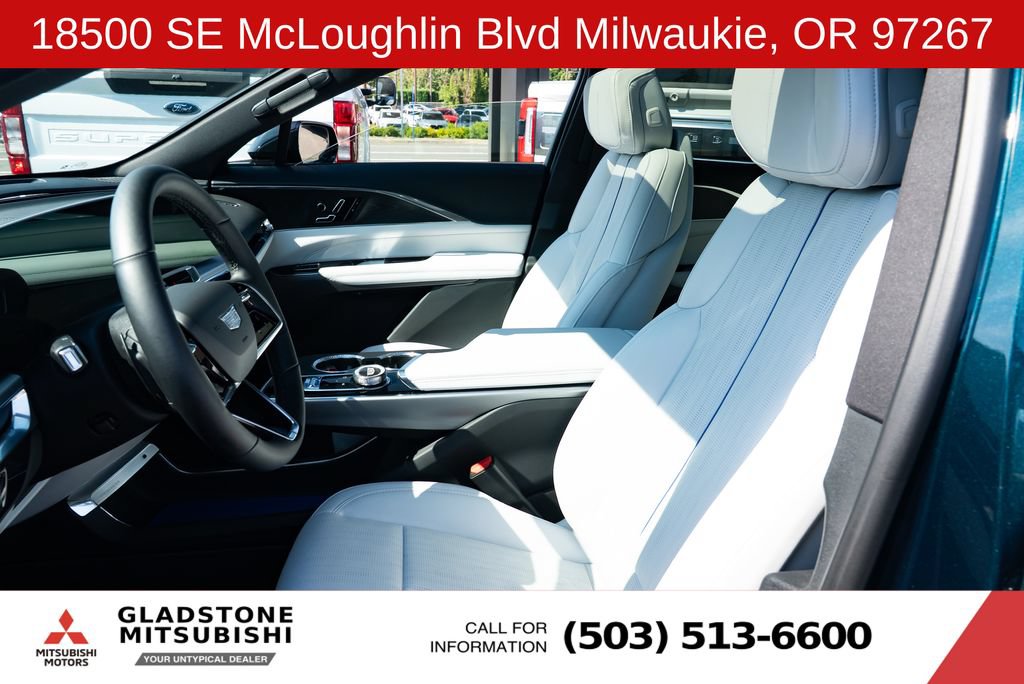 Used 2024 Cadillac Lyriq Luxury AWD/4WD image 19