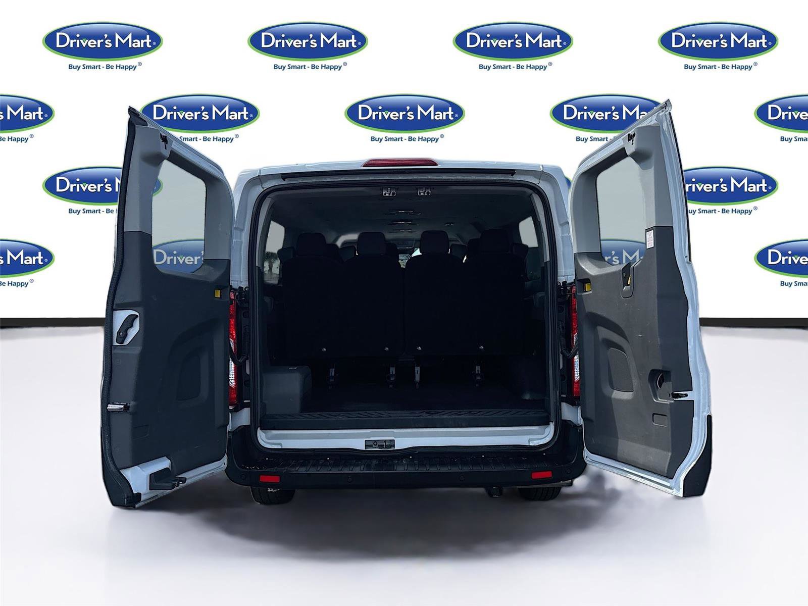 Used 2024 Ford Transit 350 XLT image 23