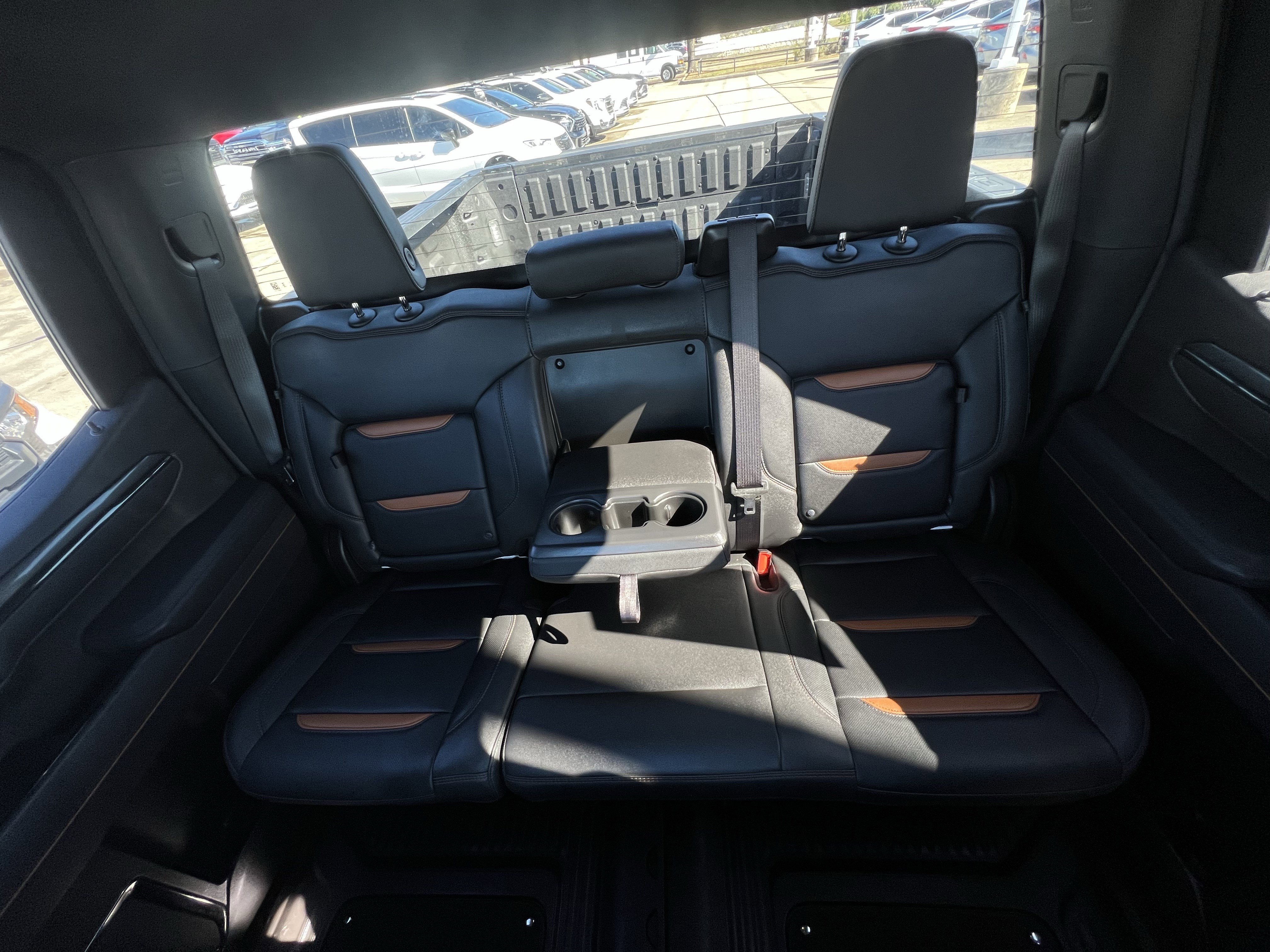 Used 2025 GMC Sierra 1500 AT4 image 25