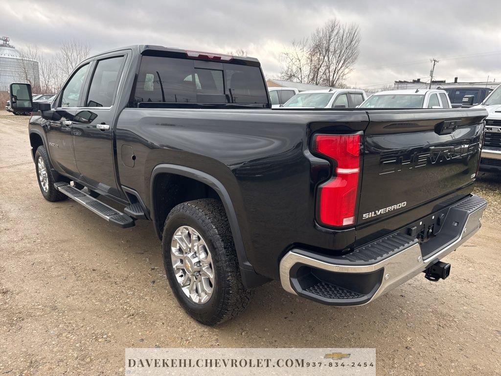 Used 2025 Chevrolet Silverado 2500 LTZ w/ LTZ Plus Package AWD/4WD image 3
