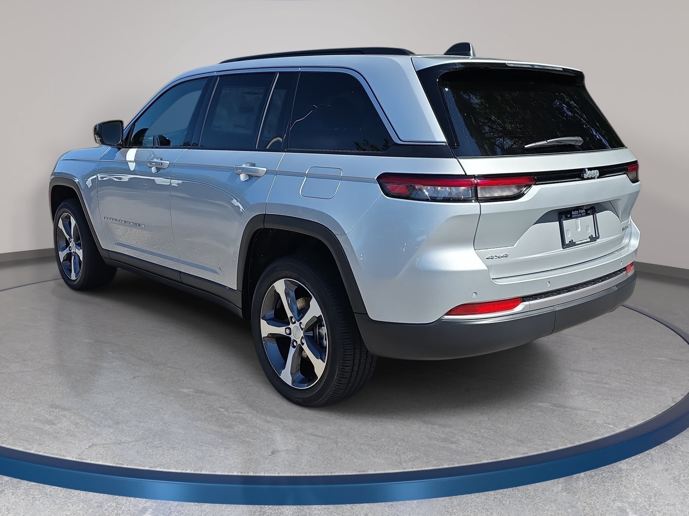 New 2026 Jeep Grand Cherokee Limited AWD/4WD image 7