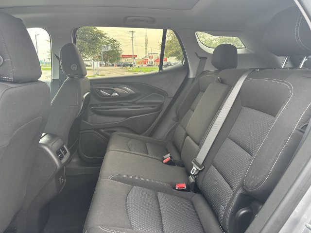 Certified 2024 GMC Terrain SLE w/ Driver Convenience Package FWD image 18