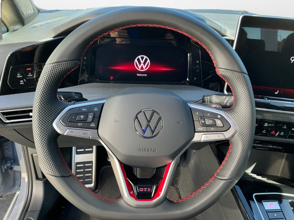 New 2025 Volkswagen GTI SE image 10