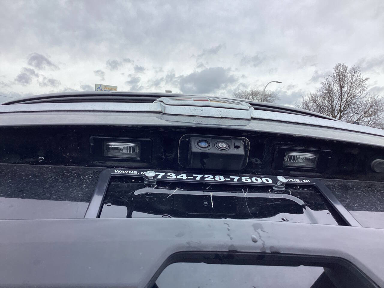 Used 2017 Cadillac Escalade ESV Luxury AWD/4WD image 27