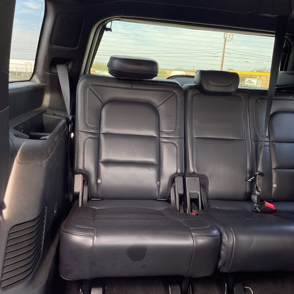 Used 2019 Lincoln Navigator Reserve w/ Cargo Package AWD/4WD image 16