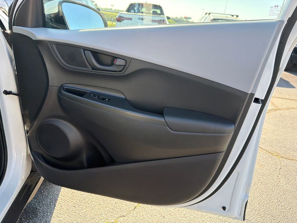 Used 2019 Hyundai Kona SE image 14