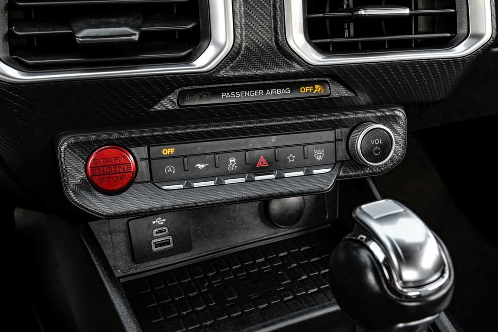 Used 2024 Ford Mustang Premium RWD image 25