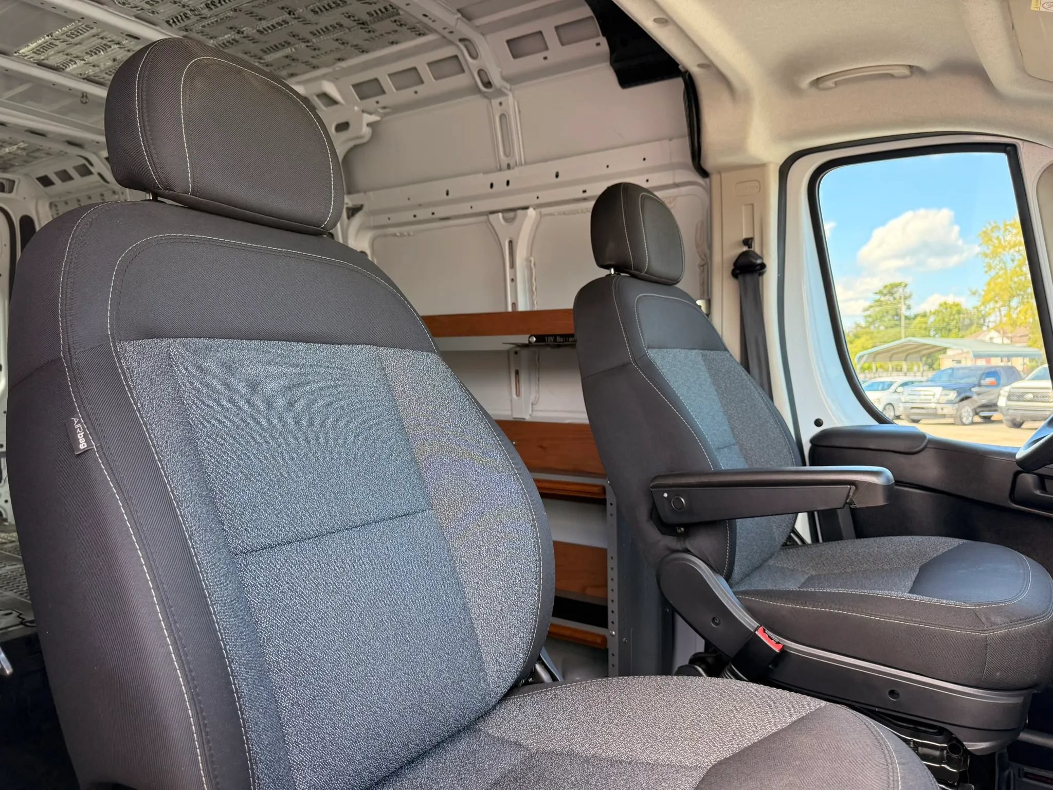 Used 2021 RAM ProMaster 2500 FWD image 43