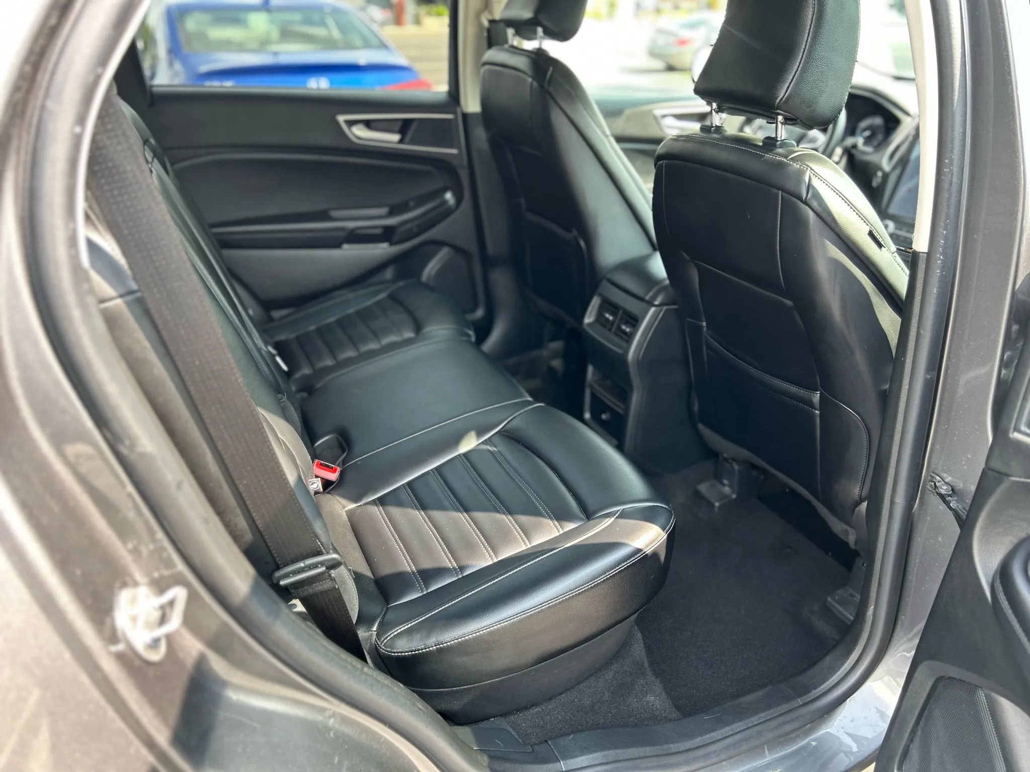 Used 2024 Ford Edge SEL image 15