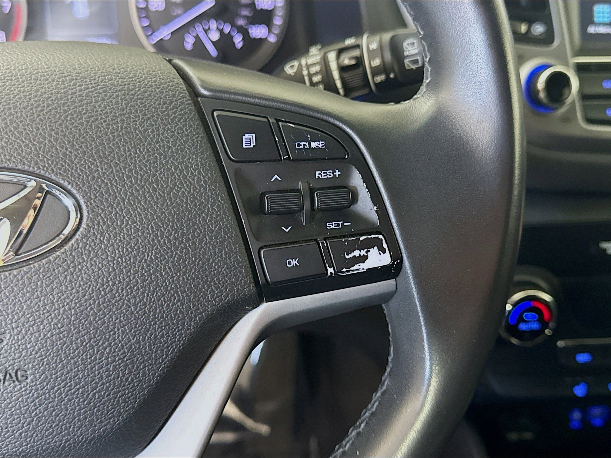 Used 2018 Hyundai Tucson Sport image 15