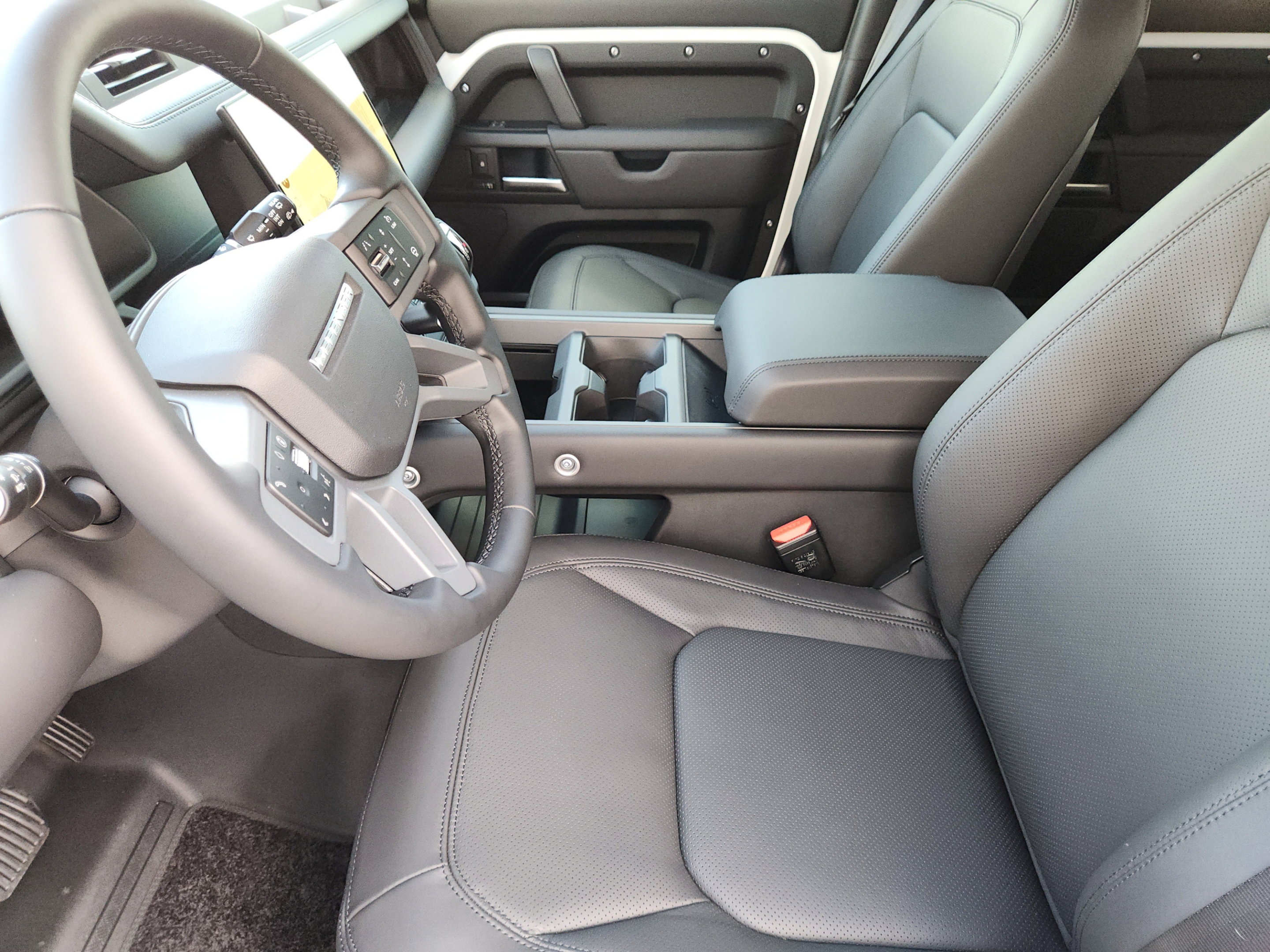New 2026 Land Rover Defender 110 X-Dynamic SE AWD/4WD image 8