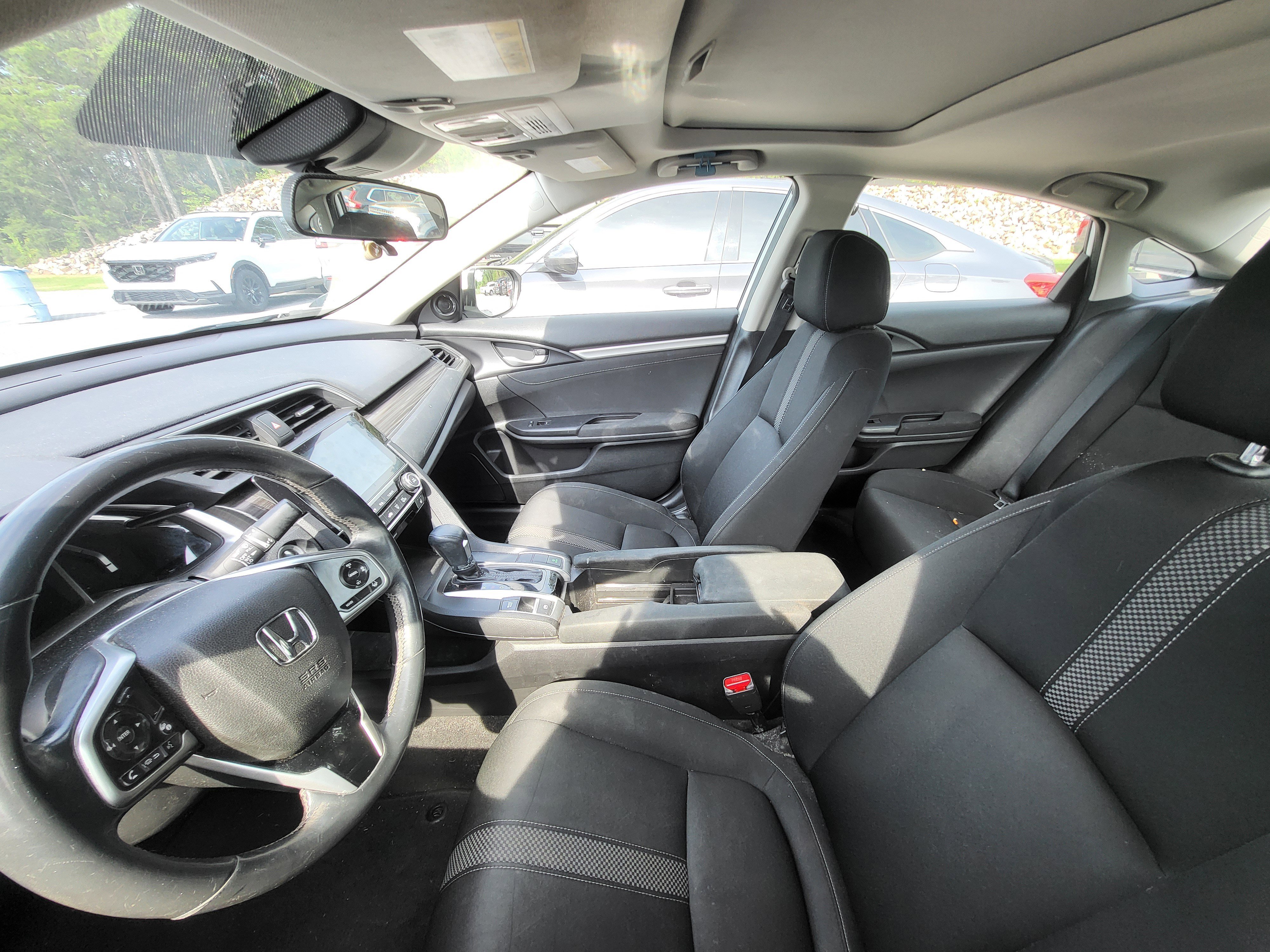 Used 2019 Honda Civic EX image 10