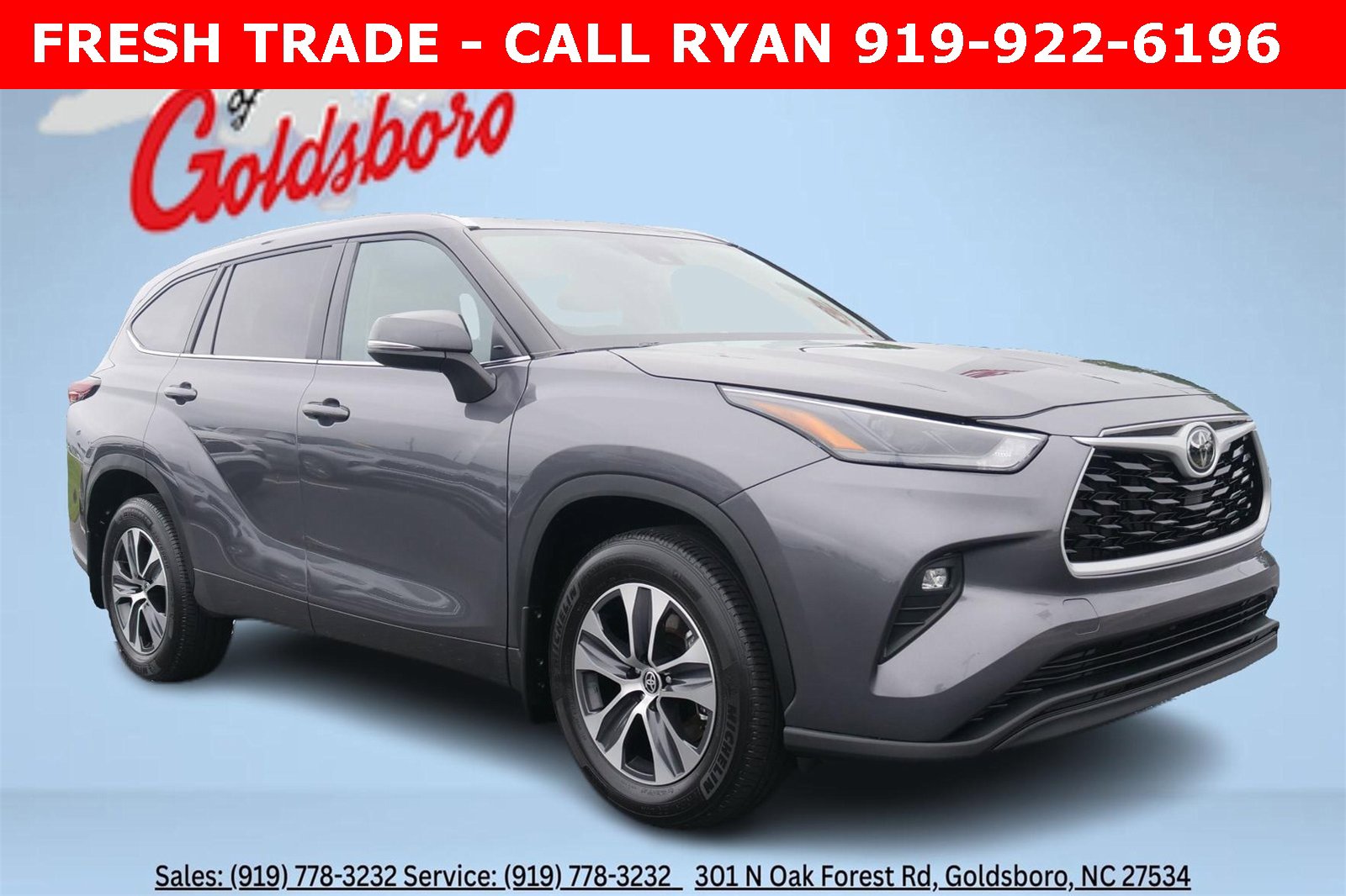 Used 2024 Toyota Highlander XLE image 1