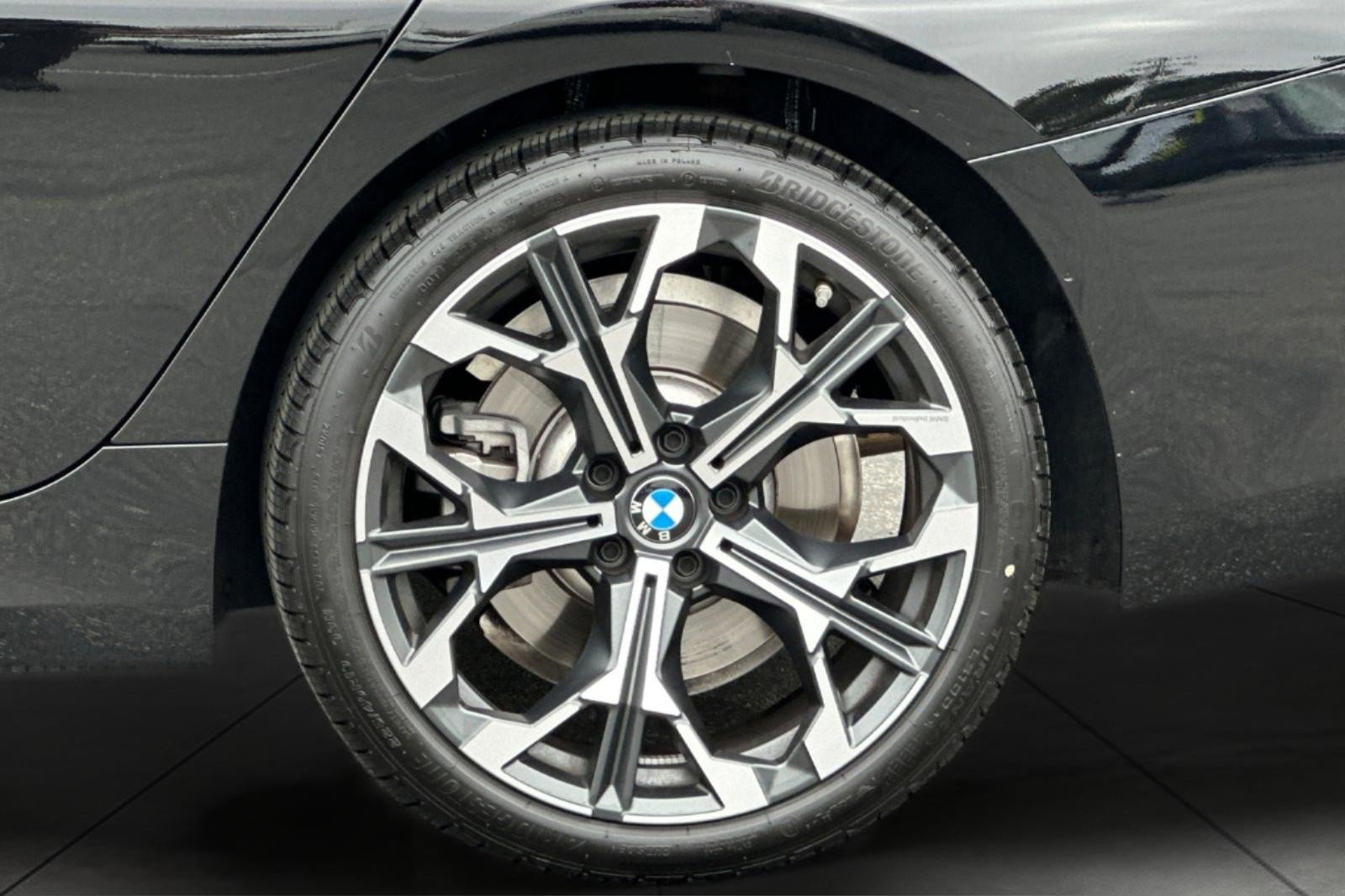 Used 2026 BMW 330i Sedan w/ Premium Package RWD image 25