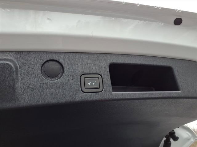 New 2026 GMC Terrain AT4 w/ Technology Package II image 29