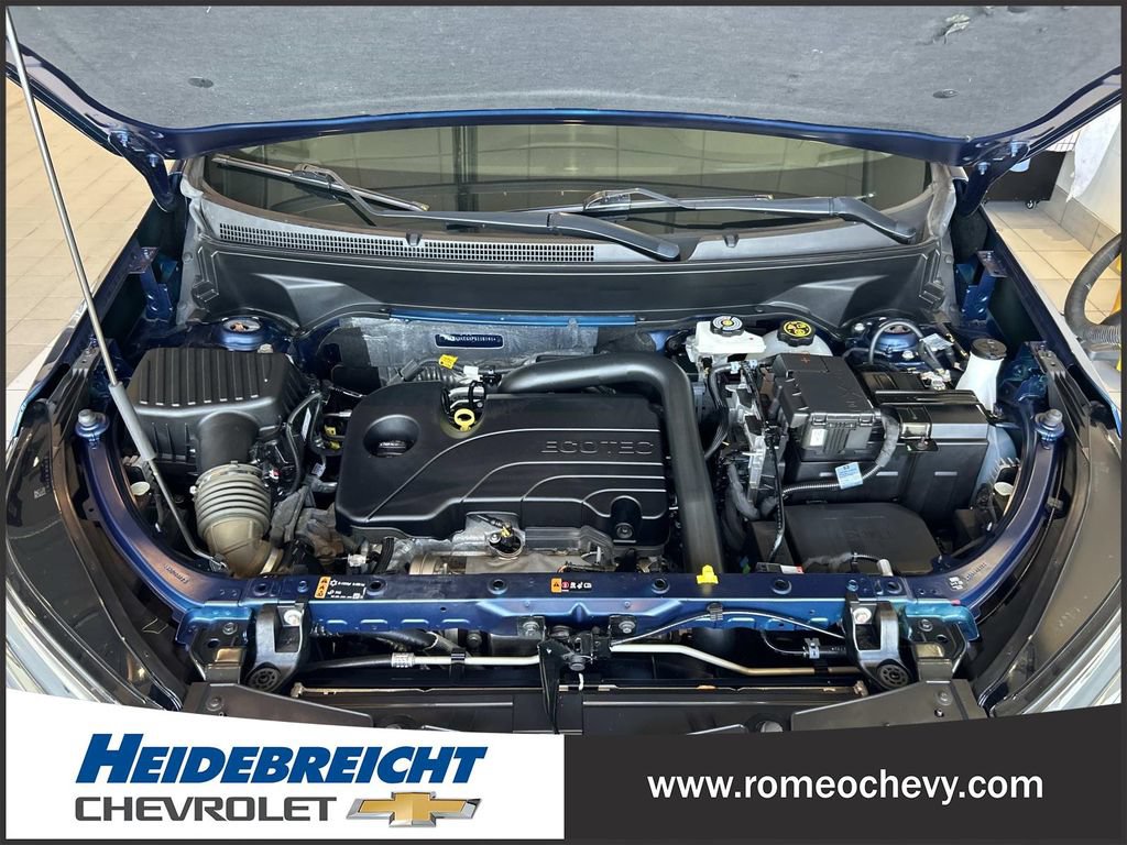 Used 2023 Chevrolet Equinox LT FWD image 9