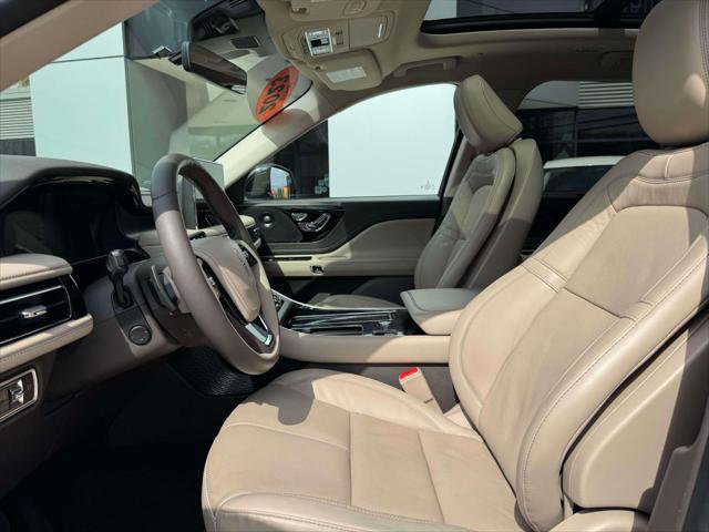 Used 2023 Lincoln Aviator Reserve w/ Elements Package Plus image 13