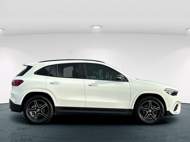 Used 2025 Mercedes-Benz GLA 250 GLA 250 4D Sport Utility 4MATI image 8
