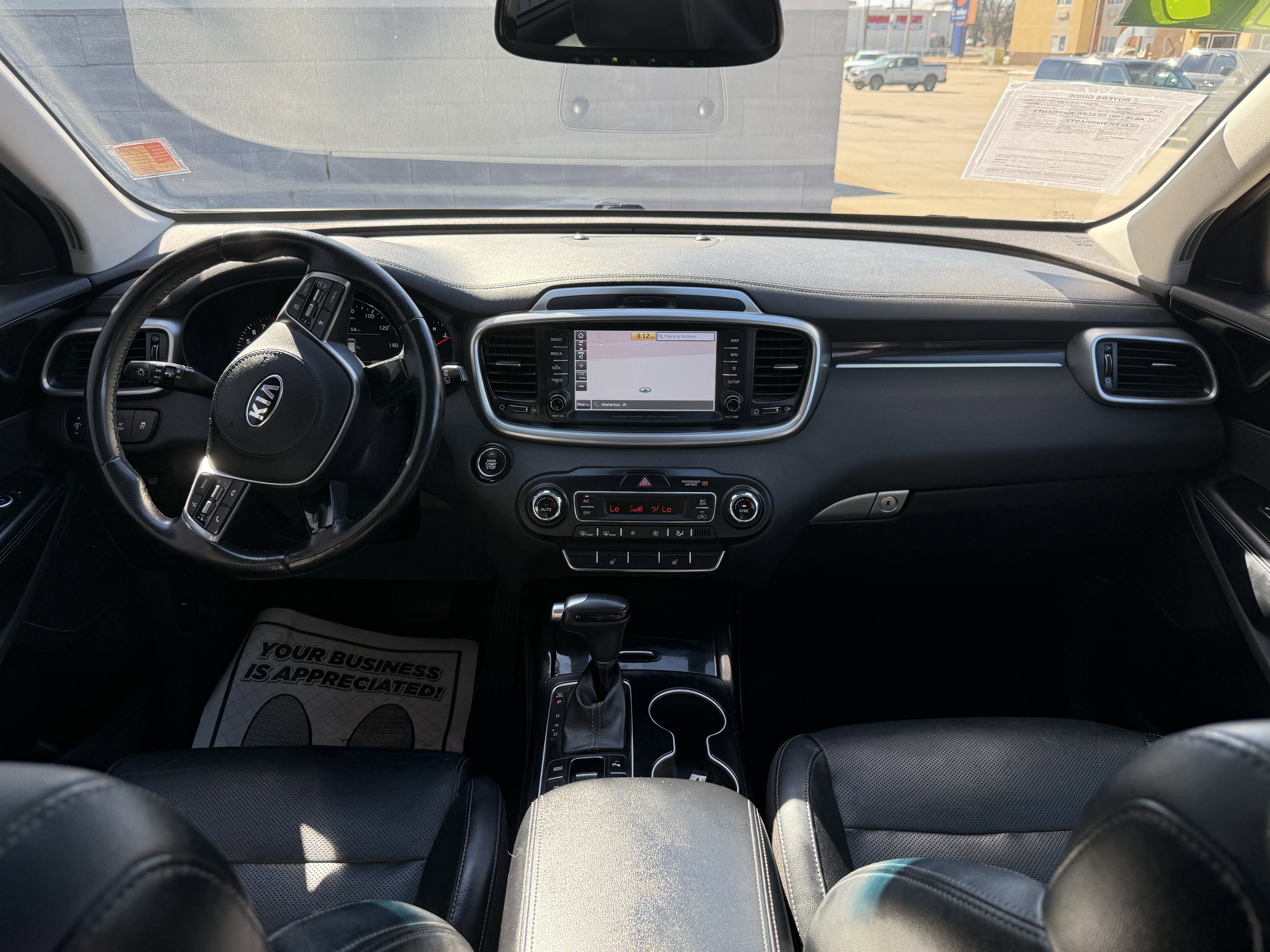 Used 2019 Kia Sorento SX image 9