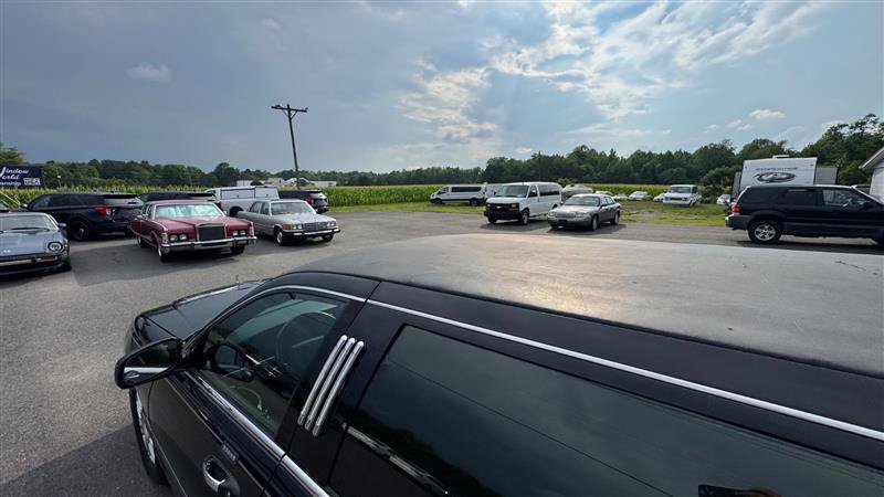 Used 2008 Lincoln Town Car Executive RWD image 36