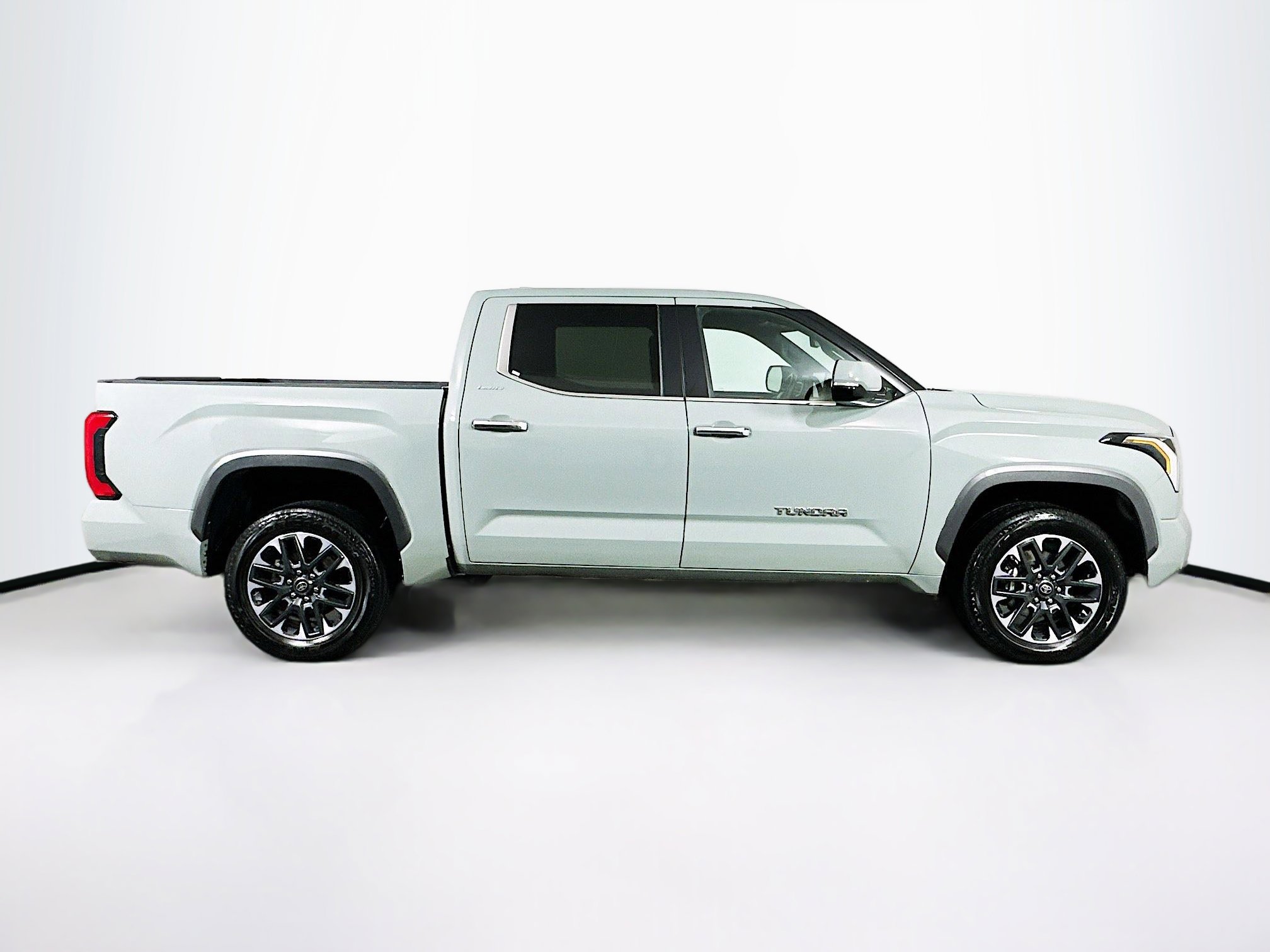 Used 2025 Toyota Tundra Limited image 10
