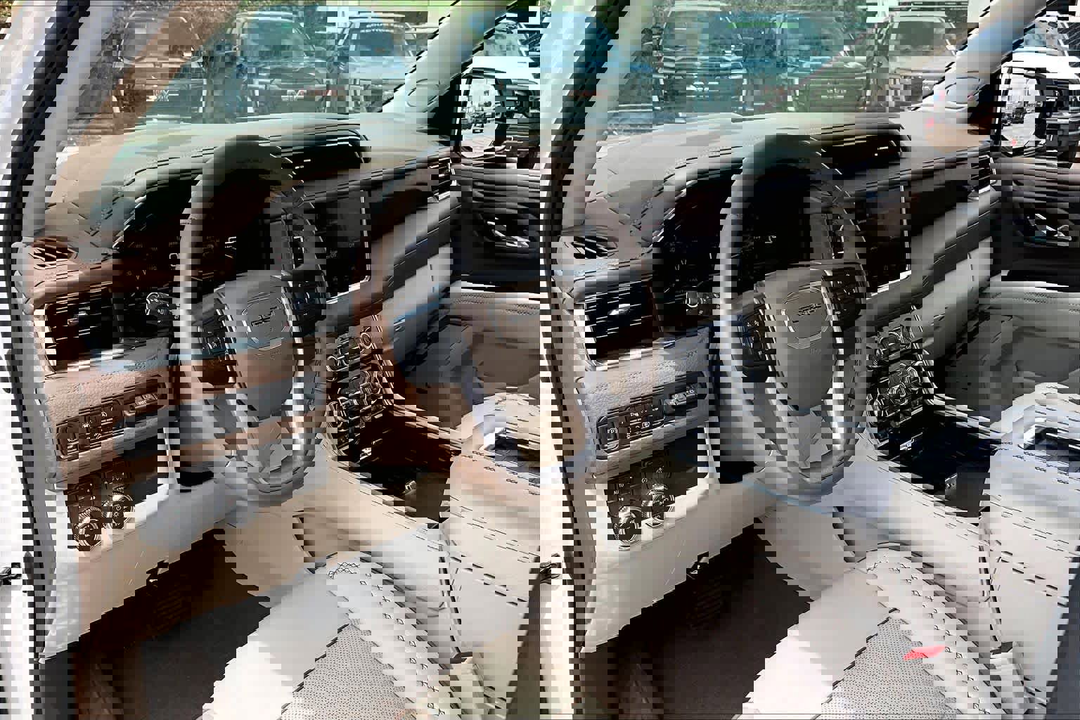 Used 2023 GMC Yukon Denali image 18